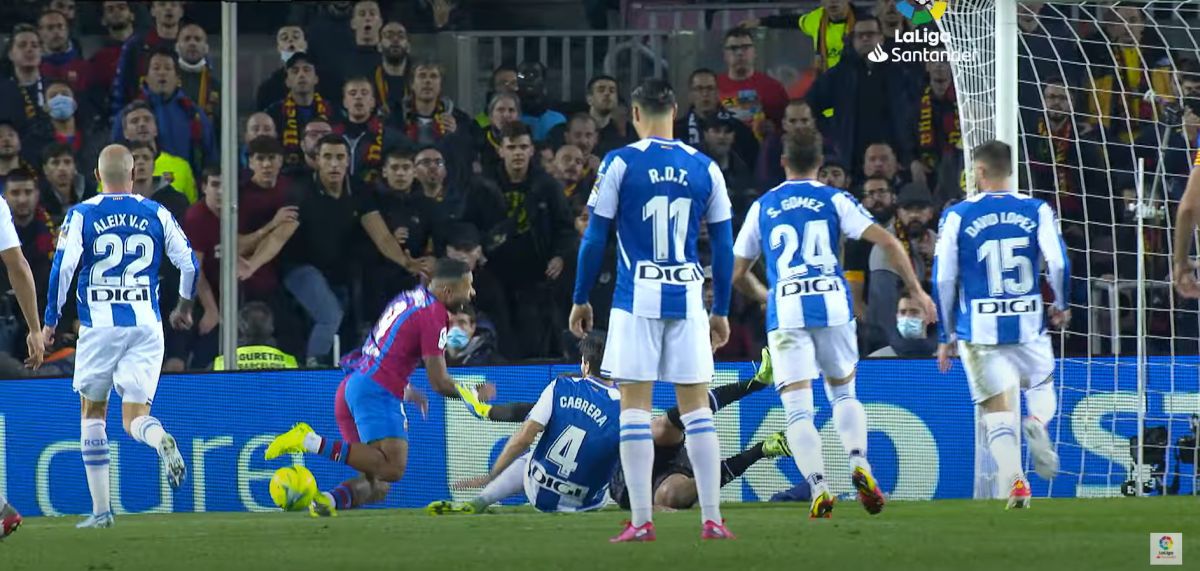 Barcelona - Espanyol, penalty obținut de Depay
