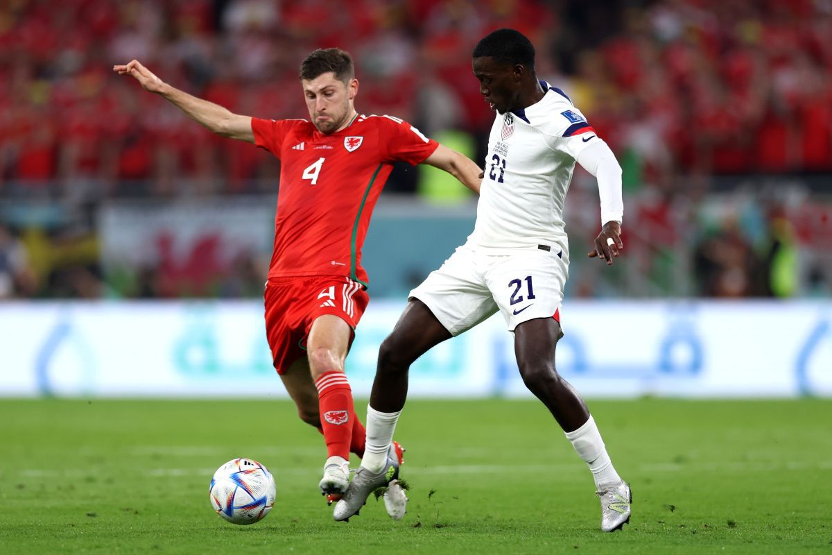 Trimișii GSP au fost pe stadion la SUA - Țara Galilor 1-1 » Cum s-a trăit primul egal de la Mondiale: golul salvator al lui Bale a declanșat nebunia în tribune