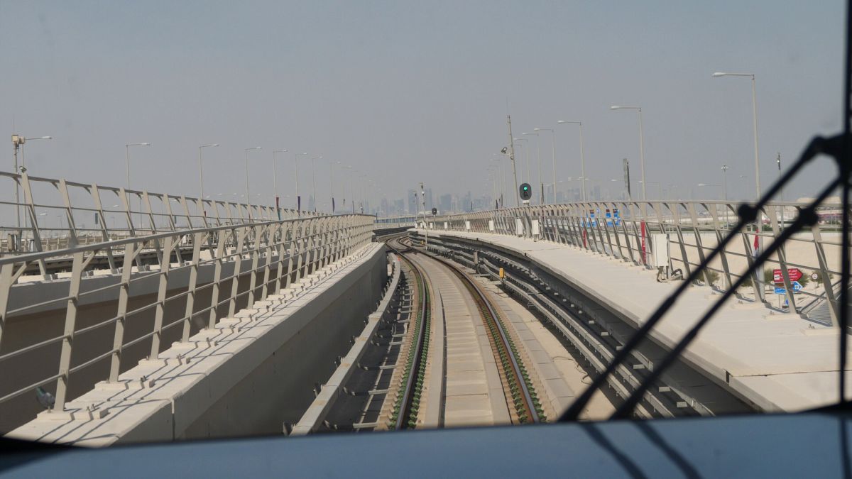 Controversă și cu micul dejun primit de fanii cazați în „orașul” de containere din Doha: „200 de lire pe noapte pentru asta?”