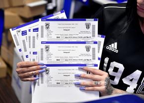 Derby-ul Craiovei mai tare decât Mondialul?! Câte bilete s-au vândut până în acest moment la partida CS Universitatea Craiova - FCU Craiova