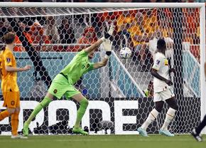Gigantul debutant salvator! Cine e Noppert, surpriza lui Van Gaal în primul meci de la Mondial