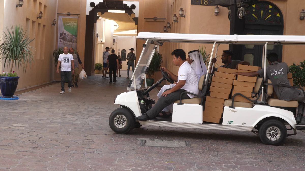 Între meciuri se face plajă în Doha » Detalii inedite surprinse de echipa GSP în Qatar. Cum se reîncarcă fanii: plimbări cu barca, târguri cu mâncare și activități de relaxare