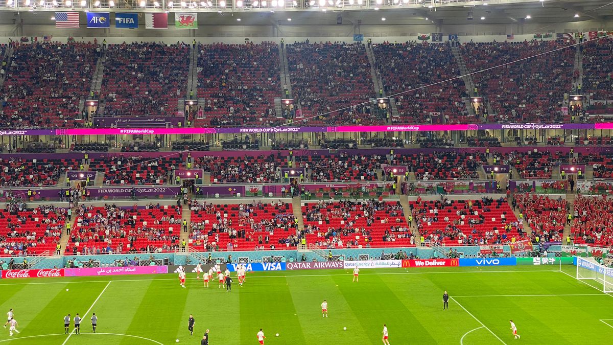 Trimișii GSP au fost pe stadion la SUA - Țara Galilor 1-1 » Cum s-a trăit primul egal de la Mondiale: golul salvator al lui Bale a declanșat nebunia în tribune