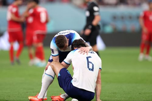 Harry Maguire și problemele întâmpinate în timoul meciului cu Iran / Sursă foto: Guliver/Getty Images