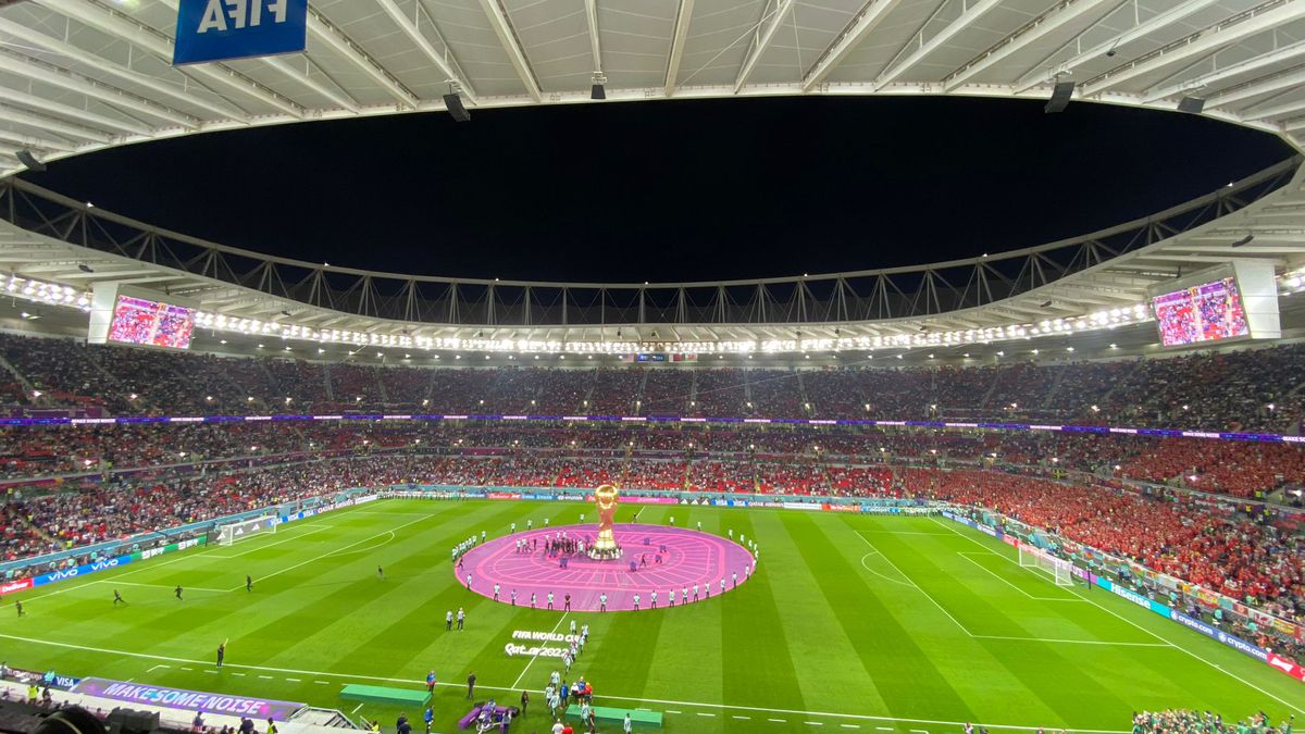 Trimișii GSP au fost pe stadion la SUA - Țara Galilor 1-1 » Cum s-a trăit primul egal de la Mondiale: golul salvator al lui Bale a declanșat nebunia în tribune