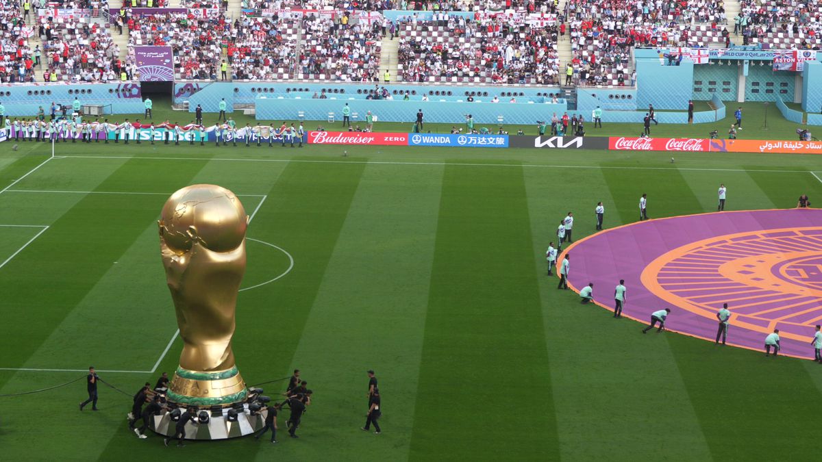 Atmosfera premergătoare meciului Anglia - Iran