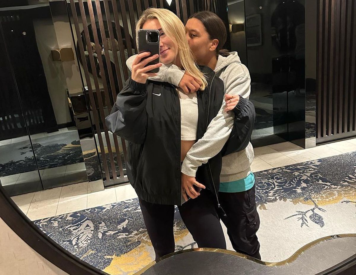 Sam Kerr și Kristie Mewis