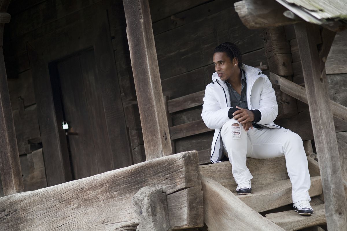 Eric de Oliveira - evergreen, viața din România