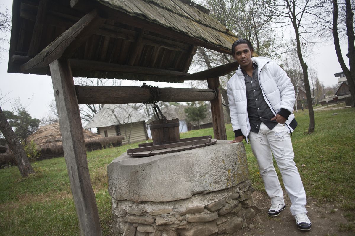 Eric de Oliveira - evergreen, viața din România