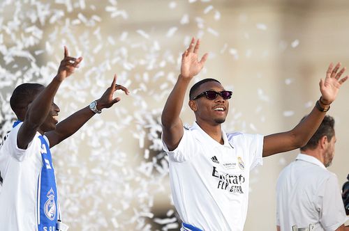 David Alaba, cu ochelari // foto: Guliver/gettyimages