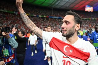 Calhanoglu acuză: „Poate fi dezvantajos în Europa să ai pașaport turcesc! Nu ni se recunoaște valoarea mereu”