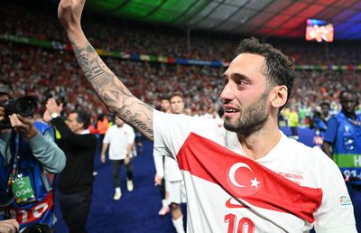 Calhanoglu acuză: „Poate fi dezvantajos în Europa să ai pașaport turcesc! Nu ni se recunoaște valoarea mereu”
