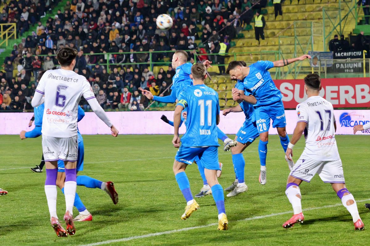 Bogdan Andone depune armele: „Noi luăm de la piață! Play-off-ul e o «căciulă» prea mare!”