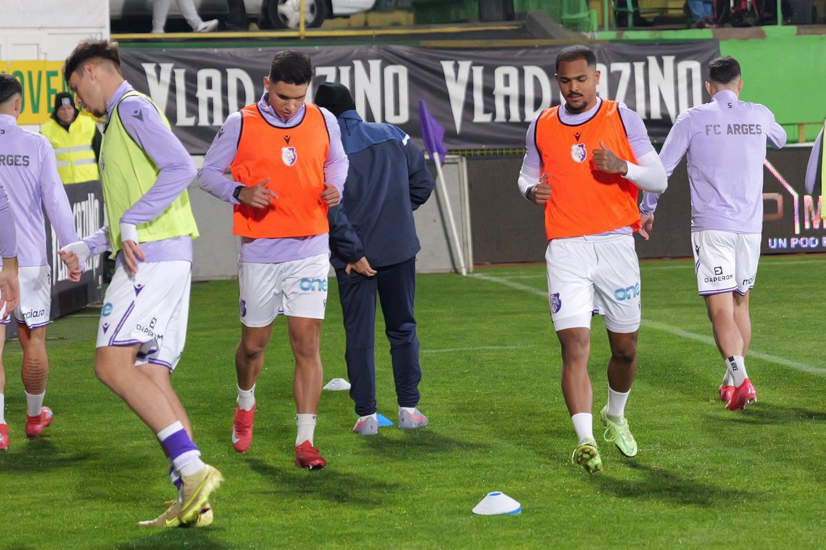 Mircea Lucescu l-a „contrazis” pe Dani Coman: „Nu e treaba mea să dau sfaturi”