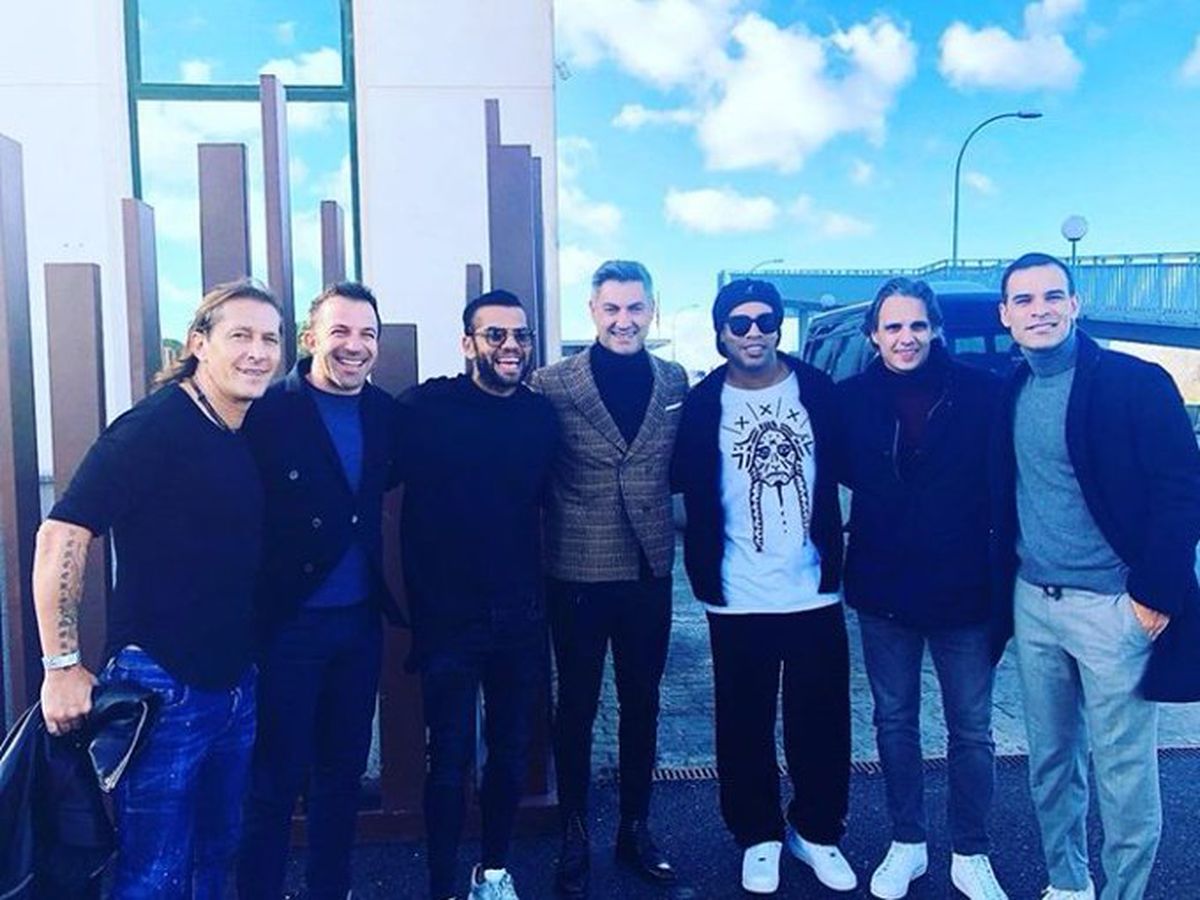 VIDEO Cosmin Olăroiu și Mirel Rădoi, în elita fotbalului mondial! Antrenorul și-a făcut apariția în stil mare, alături de Ronaldinho