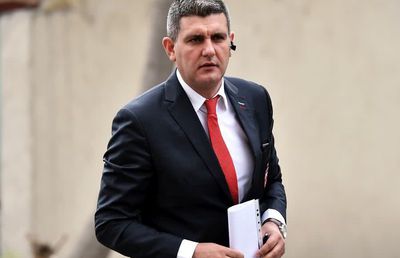 VIDEO EXCLUSIV. „M-a bușit râsul, pare stilul Negoiță!” » Propunere ireală la Dinamo! Cum voia Bălănescu să scape de o clauză buclucașă