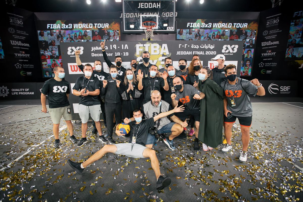 Blocați în Arabia Saudită! Mai mulți români nu pot reveni în țară: „Nu cred că ajungem acasă de Sărbători”