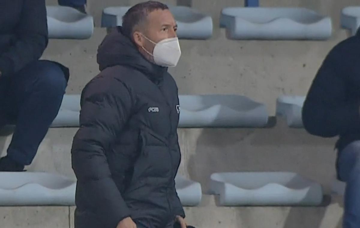 FOTO Mihai Stoica, enervat de arbitrajul lui Horațiu Feșnic + Toni Petrea către Grozavu: „Bate-i, bă, pe ai tăi, că atât ştii”