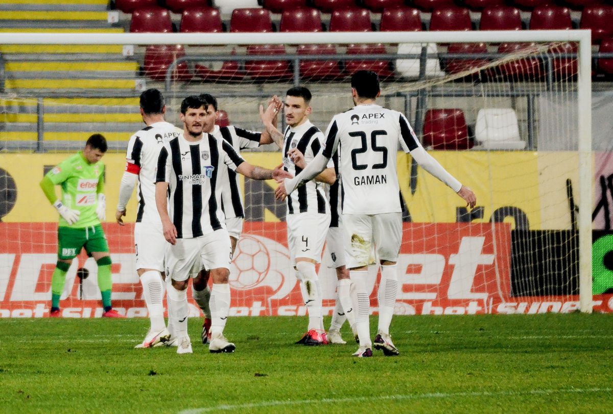 UTA - Astra Giurgiu 0-6. Giurgiuvenii au reușit scorul campionatului la Arad!