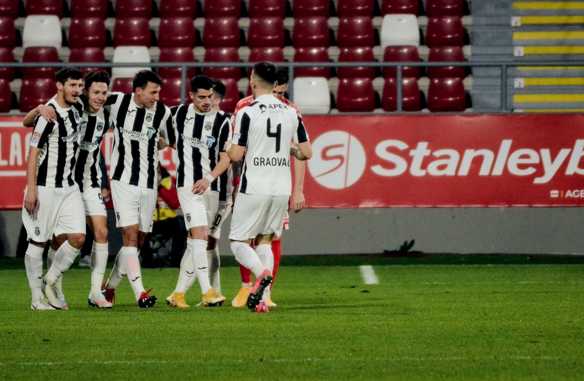 UTA - Astra Giurgiu 0-6. Giurgiuvenii au reușit scorul campionatului la Arad!
