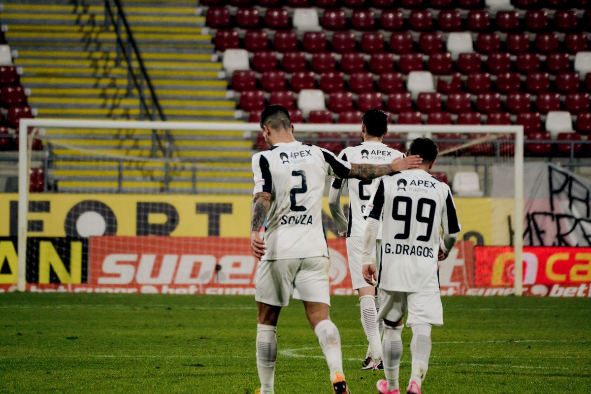 Astra - UTA 0-0 » „Remiză albă” în ultima etapă din sezonul regulat! Adrian Petre, aproape de o accidentare serioasă