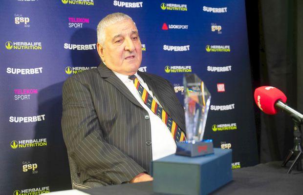 Rică Răducanu nu poate uita spaima trăită la Revoluție: „Trăgeau de pe case, nu știai de unde. Mi-era că mă ia de sus”