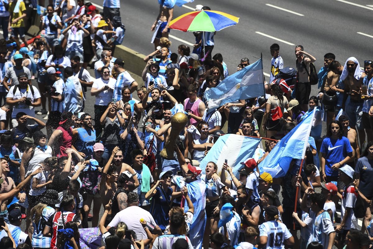 Afirmații controversate în direct la TV după victoria Argentinei: „A câștigat Mondialele cu dopați și înșelăciuni”