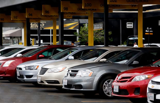 De ce este recomandat să închiriați o mașină când plecați într-o vacanță?