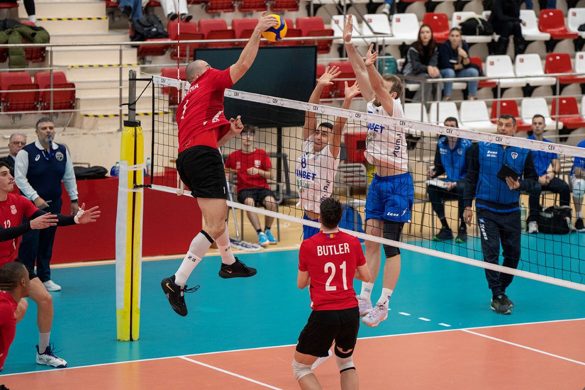 Dinamo, victorie cu 3-2 în retur, dar nu a trecut de „optimi” în Challenge Cup