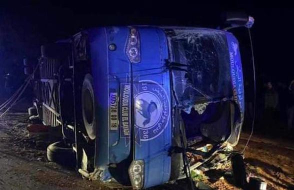 Tragedie în Algeria. Autocarul unei echipe de prima ligă s-a răsturnat, provocând doi morți și zece răniți!
