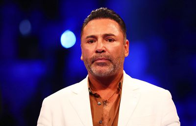 Oscar De La Hoya l-a ridiculizat pe Canelo Alvarez după înfrângerea cu Terence Crawford