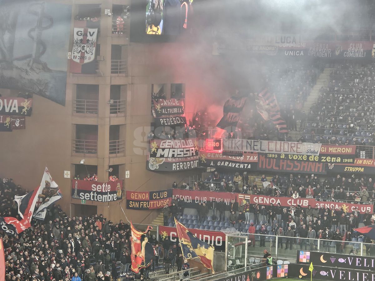 Atmosferă la Genoa - Napoli