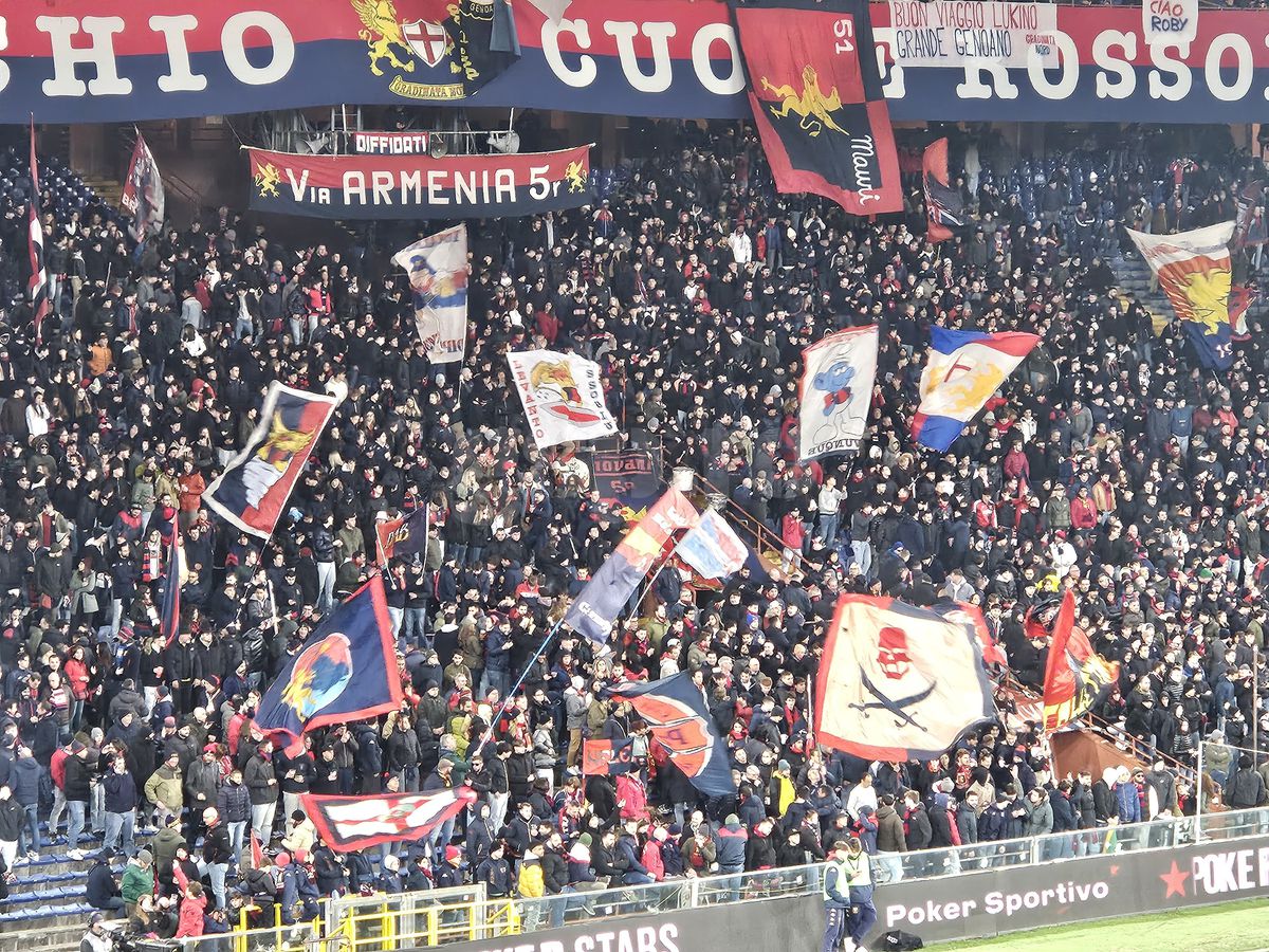 Atmosferă la Genoa - Napoli