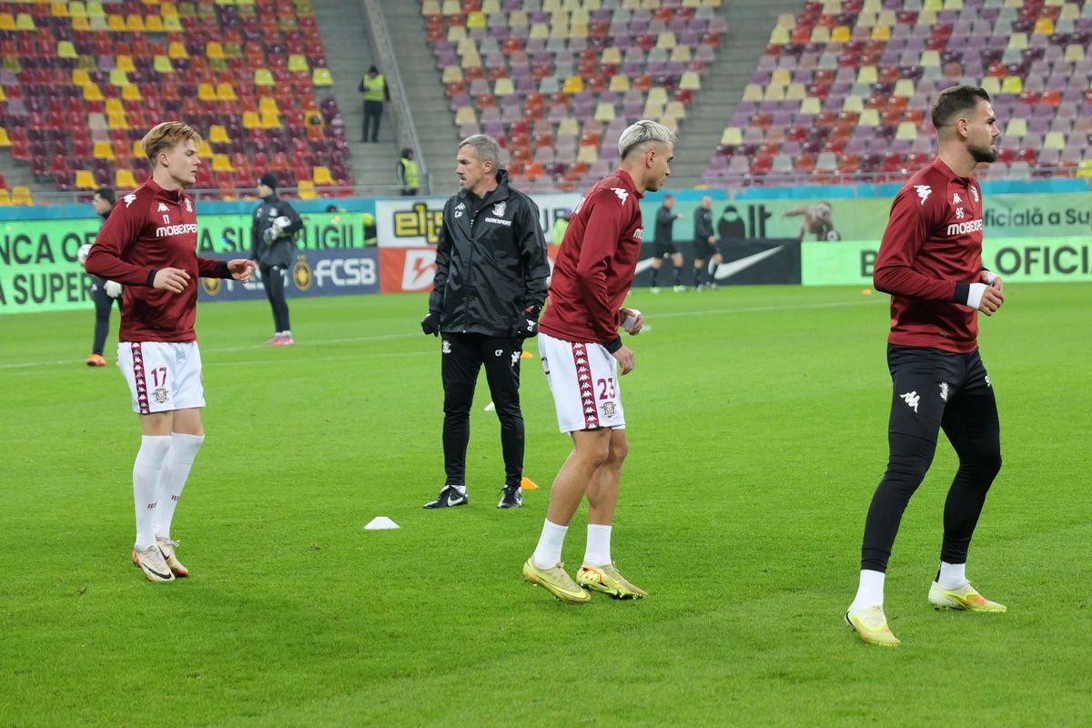 Jucătorii de la FCSB și Rapid, înainte de meciul din etapa #21 / foto: Andrei Furnigă (GSP)