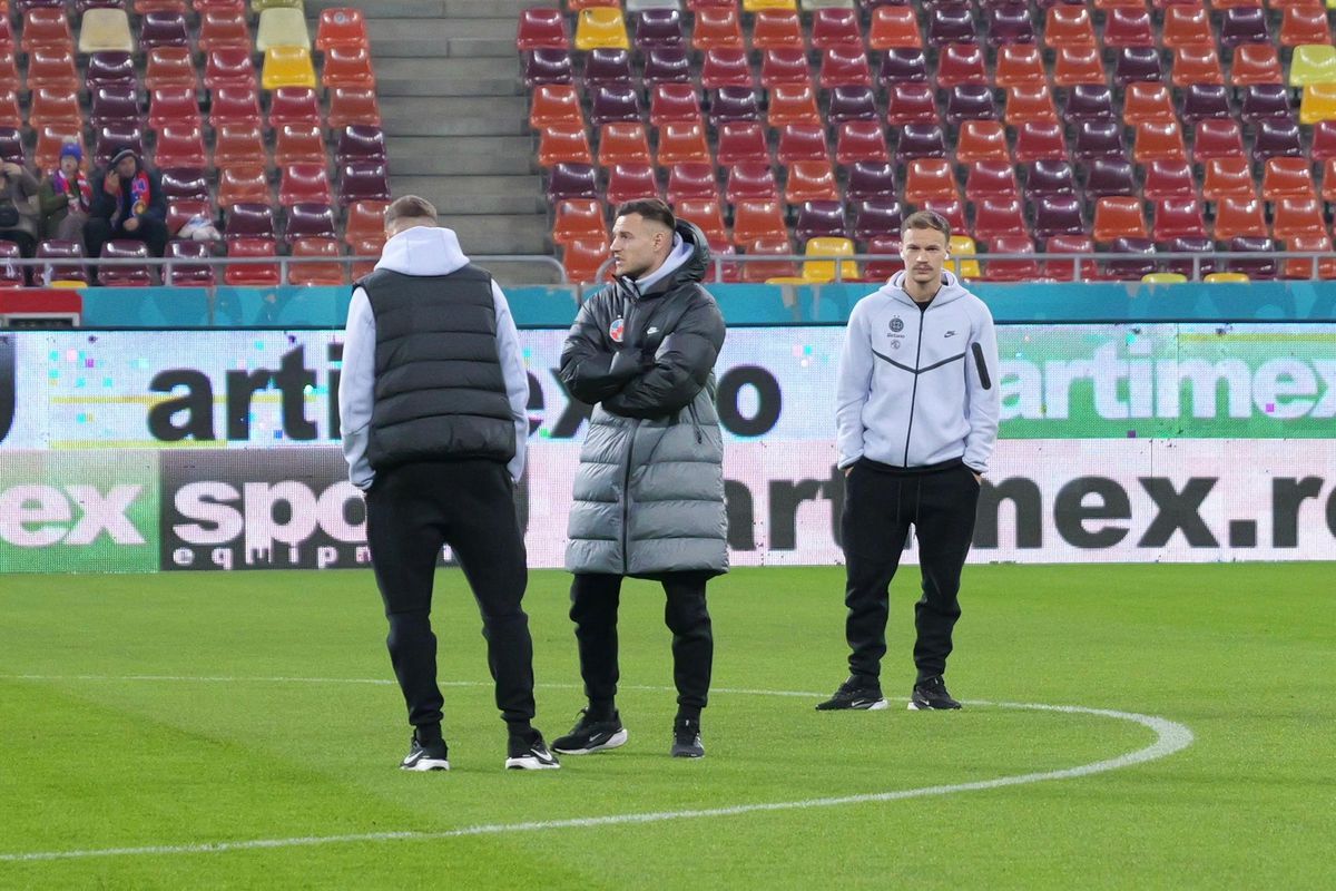 Jucătorii de la FCSB și Rapid, înainte de meciul din etapa #21 / foto: Andrei Furnigă (GSP)