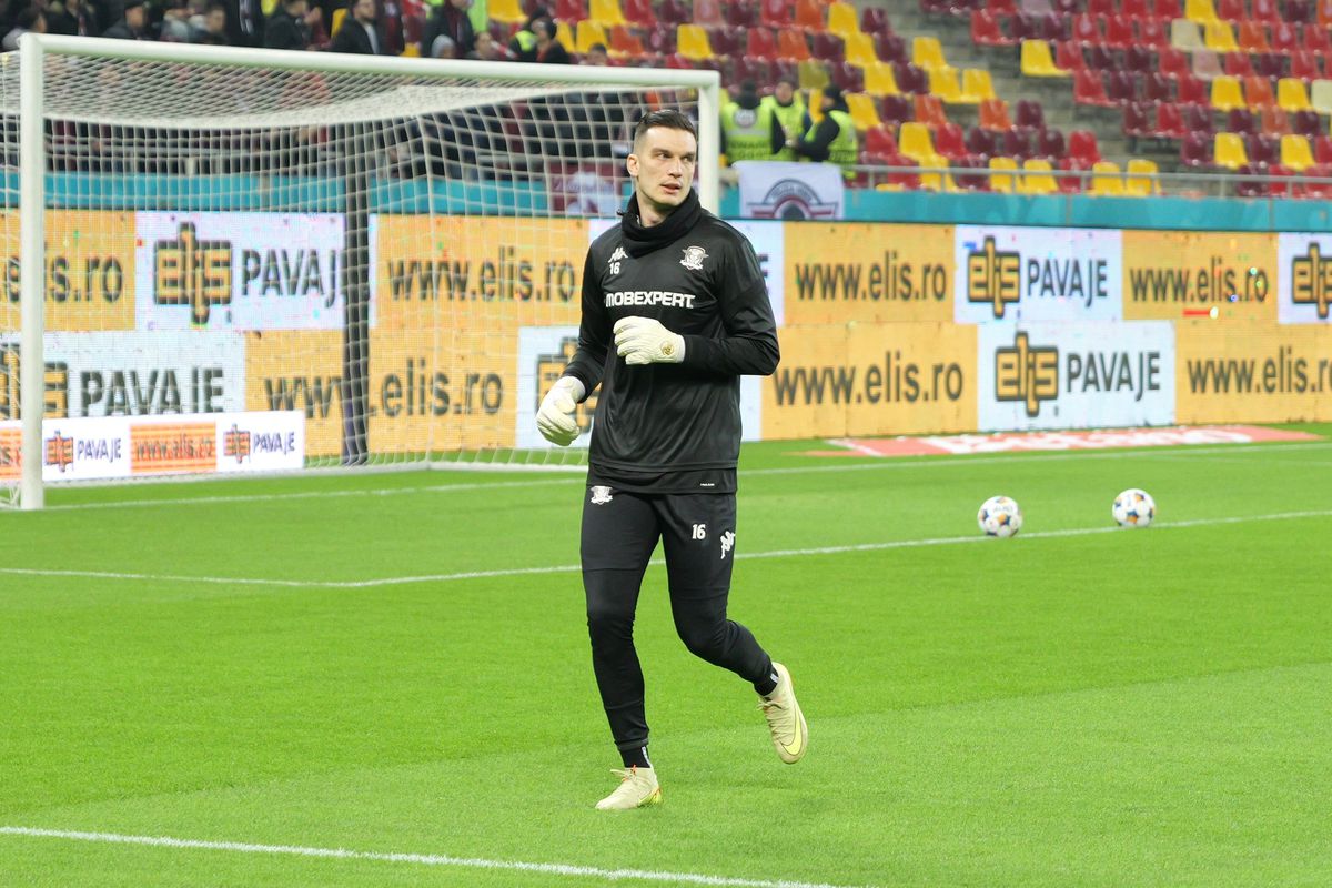 Jucătorii de la FCSB și Rapid, înainte de meciul din etapa #21 / foto: Andrei Furnigă (GSP)