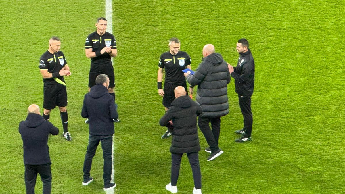 Atmosfera la FCSB - Rapid + Scenografia celor din Peluza Nord a roș-albaștrilor