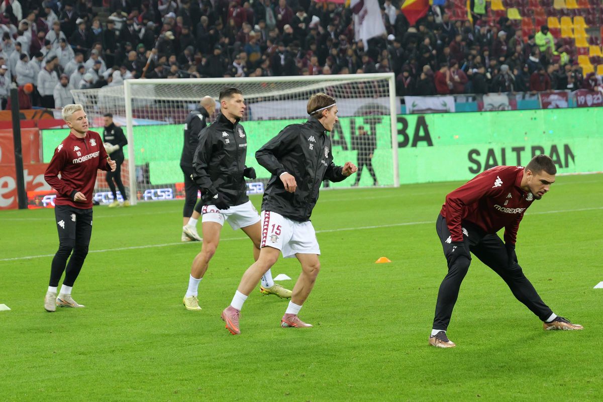 Jucătorii de la FCSB și Rapid, înainte de meciul din etapa #21 / foto: Andrei Furnigă (GSP)