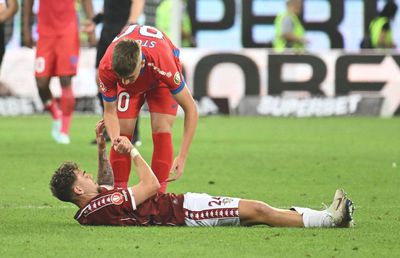 Ce a surprins înainte de FCSB - Rapid: un titular în premieră după 4 luni + improvizația la care au apelat roș-albaștrii