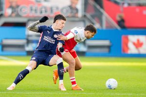 „Du-te dracu'!” » Dennis Man, înjurat și schimbat IMEDIAT în Utrecht - PSV: ce scriu olandezii