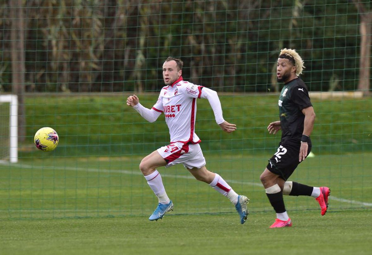 DINAMO // VIDEO EXCLUSIV / INTERVIU Dusan Uhrin jr.: „Cu maximum 5 transferuri, aș încerca să atac locul 1 în sezonul următor”