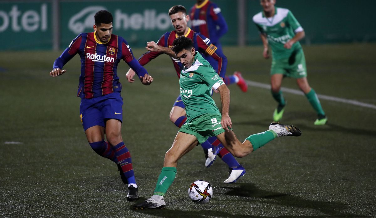 Ce cadou a primit de la catalani portarul de liga a treia care a apărat două penalty-uri cu Barcelona