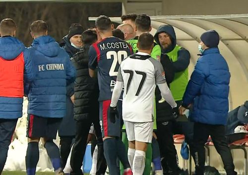 Jovan Markovic (19 ani), atacantul împrumutat de CS Universitatea Craiova la Clinceni, susține că a fost victima unor atacuri rasiste, în timpul meciului pierdut de ilfoveni contra Chindiei Târgoviște, scor 1-2.