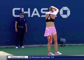 Cine e Alize Cornet, nonconformista WTA » Și-a scos tricoul în timpul unui meci de US Open + Serena „a ajutat-o” să treacă de Halep