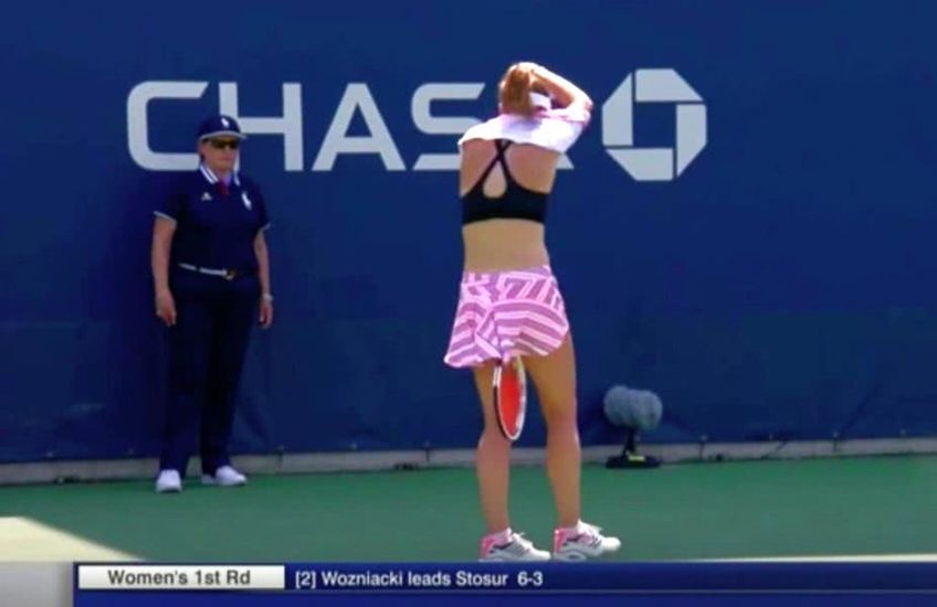 La US Open 2018, Alize Cornet și-a scos tricoul