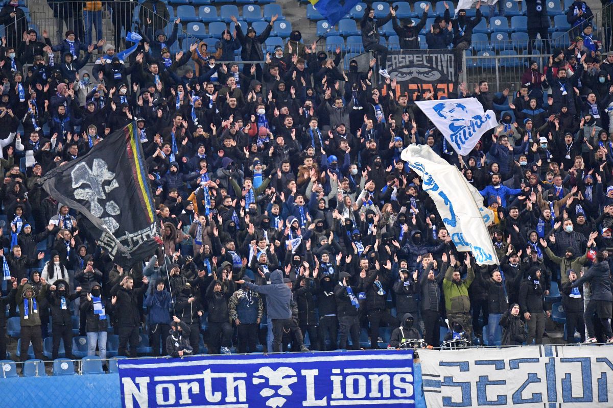 Nae Ungureanu, aplauze la scenă deschisă. Fosta legendă a Craiovei a dat lovitura de start în uralele fanilor