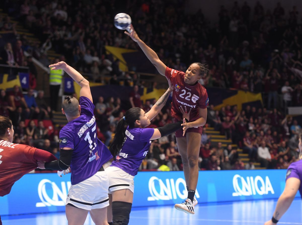 Rapid - Kastamonu 28-22. Desprindere spre final în Polivalentă + Calcule complicate la calificarea directă în „sferturi”