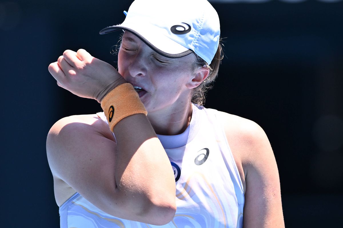 Surpriză la Australian Open 2023 » Iga Swiatek, liderul mondial, eliminată în optimi de jucătoarea de pe 25 WTA