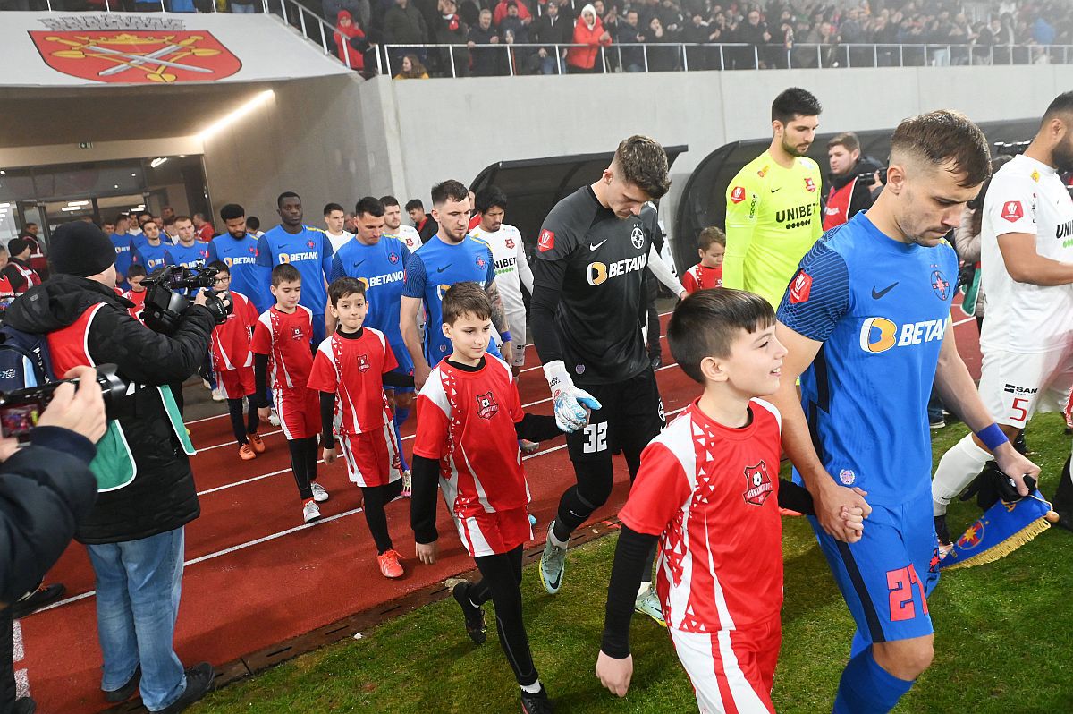 Transfer anunțat la conferința de presă: Hermannstadt - FCSB a fost ultimul lui meci