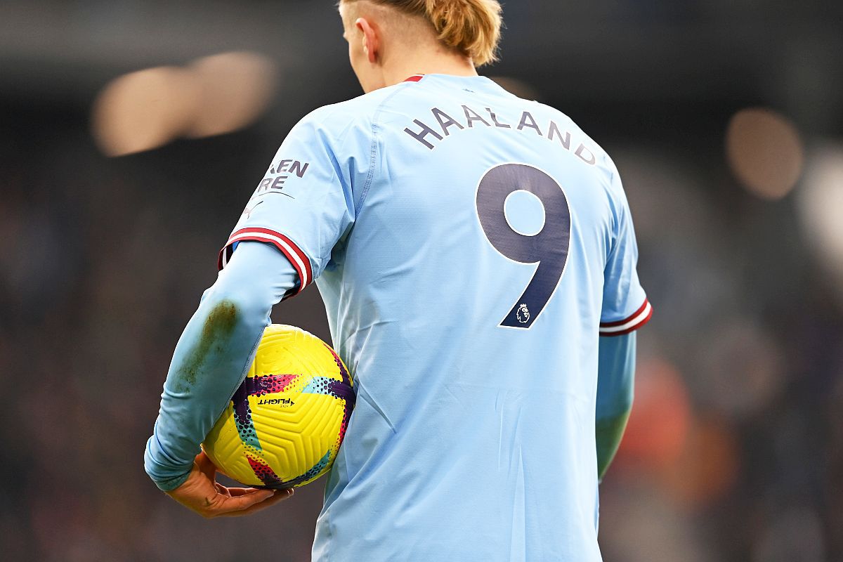 „Monstrul” Haaland i-a mâncat pe „lupi” » Incredibil câte goluri a înscris în 19 meciuri în Premier League!